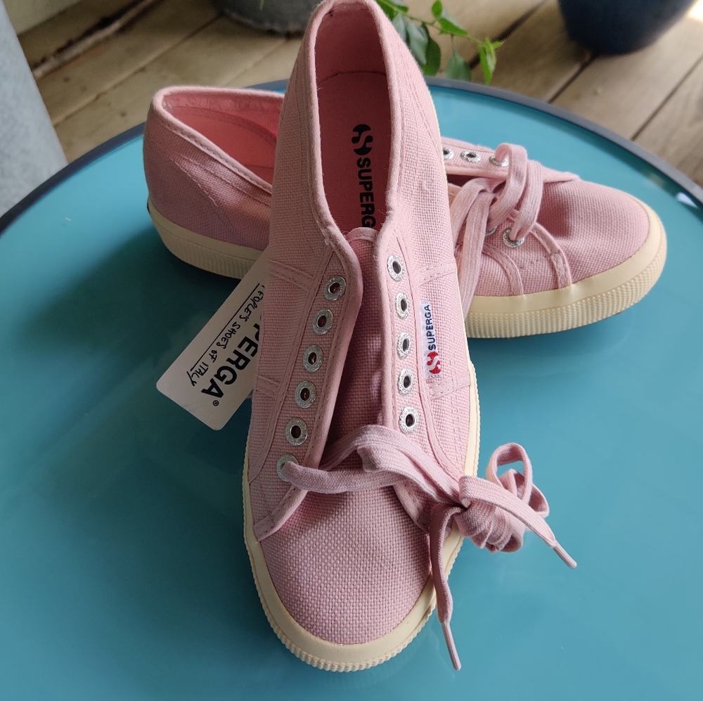 NWT Pink Superga City Classic Canvas Sneakers